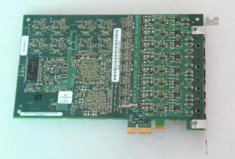 Dialogic Corp Voice Card 885E-DIVAA Diva Analog-8 PCIE průmyslová základní deska