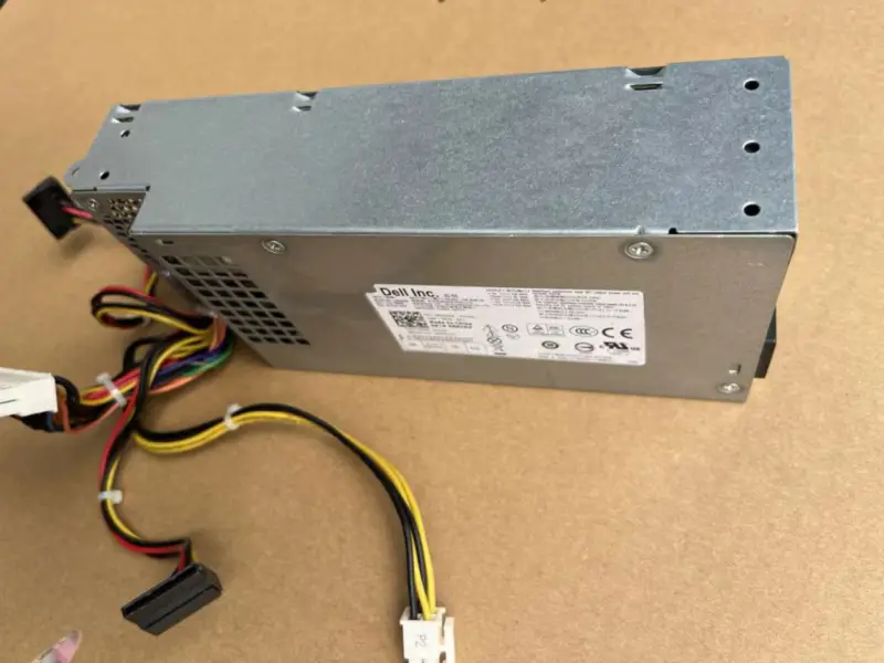 Napájecí zdroj Dell DPS-220UB A L220AS-00