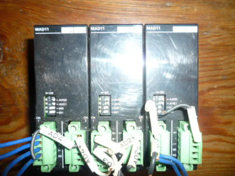 OMRON PLC CPM2C-MAD11