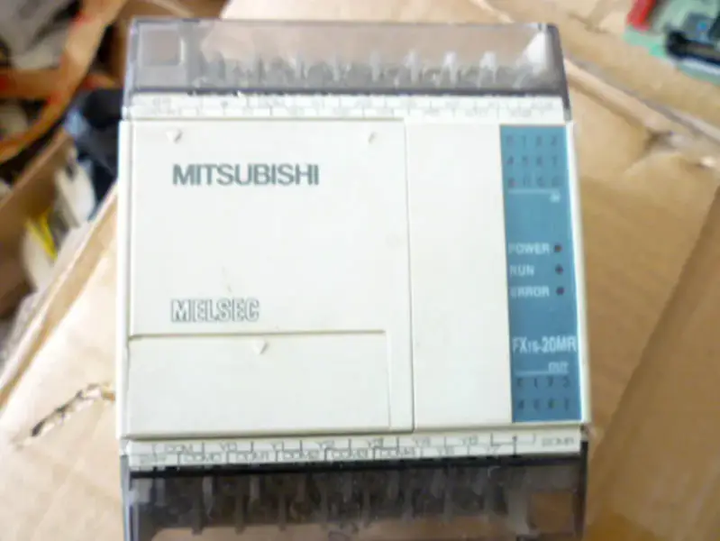 Mitsubishi PLC FX1S-20MR