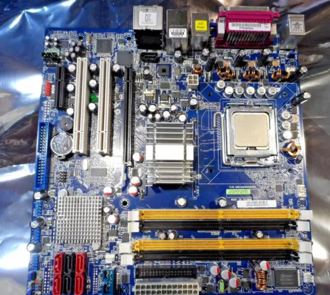 INTEL CORE 2 DUO 08GSAQ96500202 Základní deska