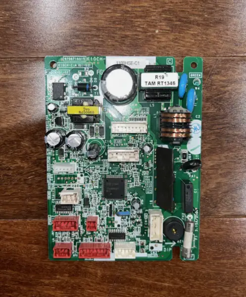 Fujitsu 9708716015 1007HSE-C1 K10CH-C-A(01-02) Deska klimatizace