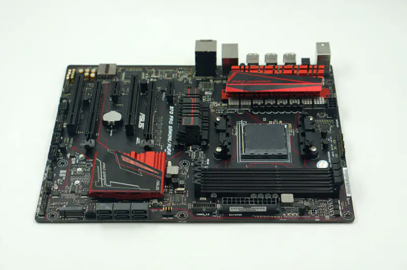 ASUS 970 PRO GAMING/AURA Stolní počítač motherborad