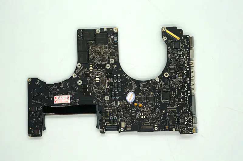Macbook Pro A1286 circuit board