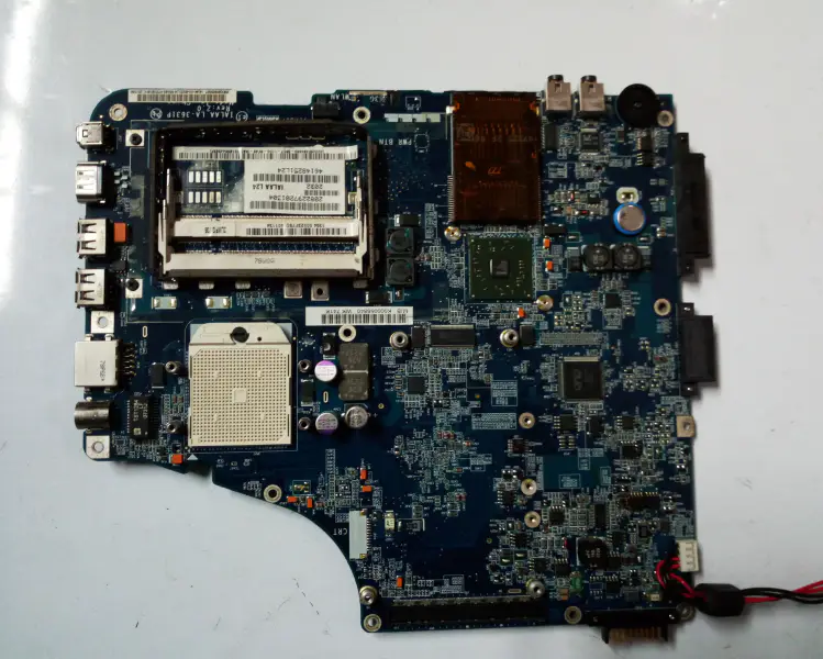 Toshiba A215 V000109050 Základní deska