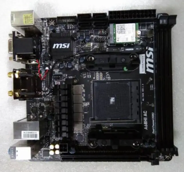 Základní deska MSI A68HI AC FM2+ podporuje WIFI HTPC mini-ITX