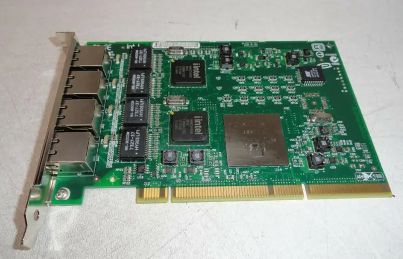 Čtyřportový serverový adaptér Intel PRO/1000 GT PWLA8494GT 82546GB