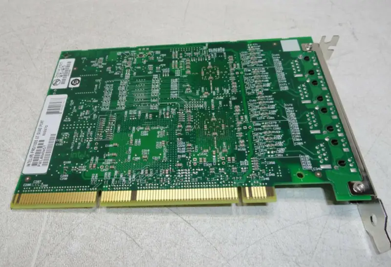 Čtyřportový serverový adaptér Intel PRO/1000 GT PWLA8494GT 82546GB