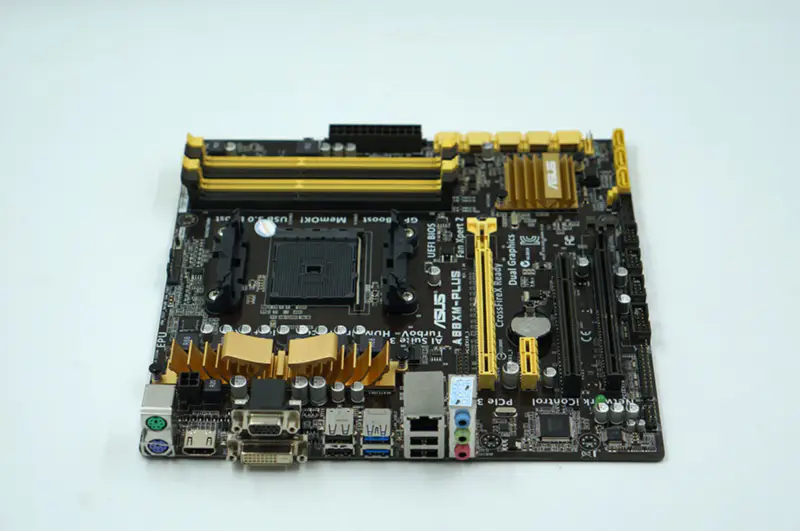 Základní deska Asus A88XM-PLUS DDR3 32G M-ATX