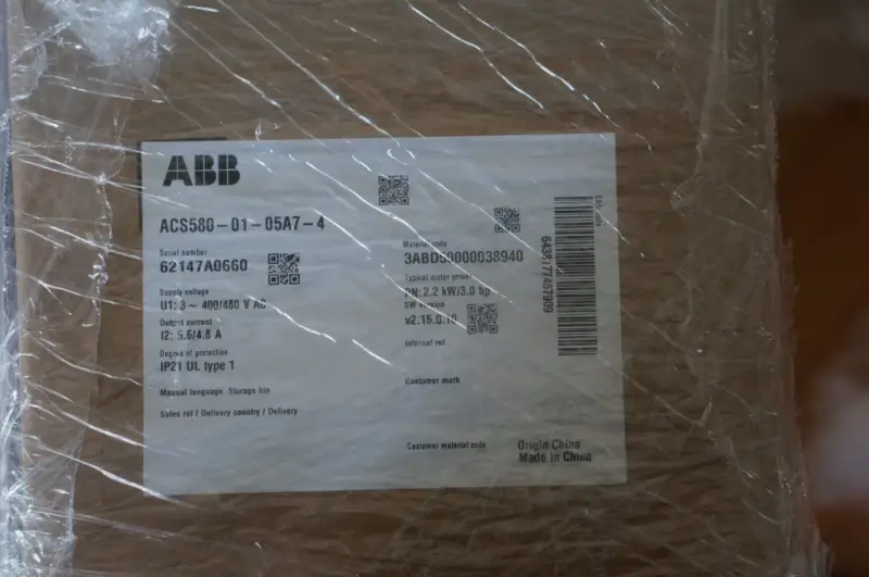 Měnič ABB ACS580-01-05A7-4