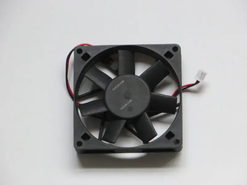 ADDA AD0805HB-D71 8015 5V 0,43A 2drátový ventilátor