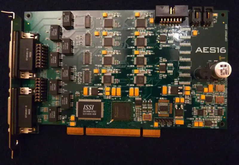 Profesionální zvuková karta LYNX AES16 PCI G Interface