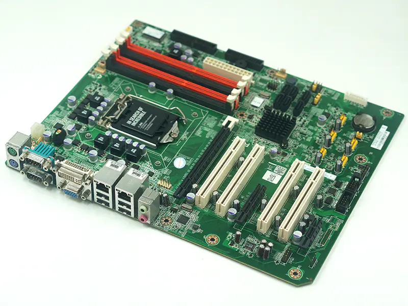 Základní deska Advantech AIMB-780 REV.A1 AIMB-780QG2