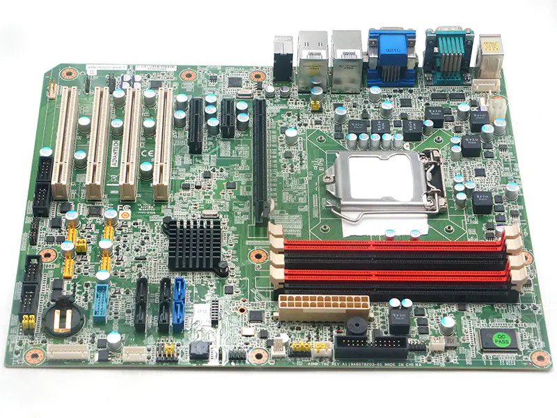 Advantech AIMB-782 REV.A1 AIMB-782QG2 průmyslová základní deska