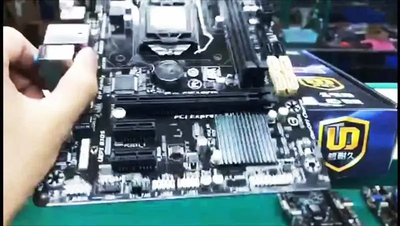 Pro Gigabyte Ga-b85m-d2v