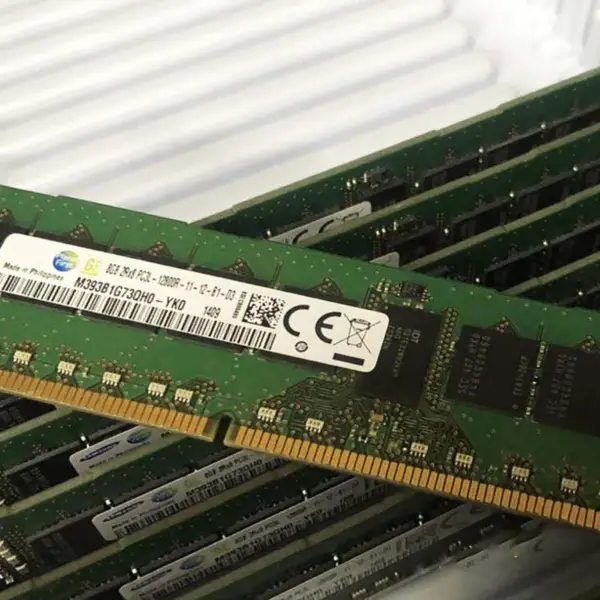 2ks M393b1g73qh0-yk0 Ram pro Samsung 8gb Ddr3l 1600mhz Ecc Reg 2rx8 Pc3l-12800r Serverová paměť