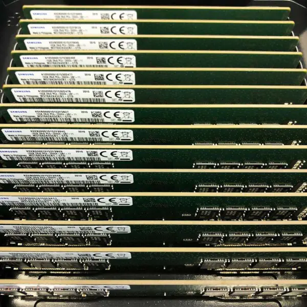 2ks M393b1g73qh0-yk0 Ram pro Samsung 8gb Ddr3l 1600mhz Ecc Reg 2rx8 Pc3l-12800r Serverová paměť
