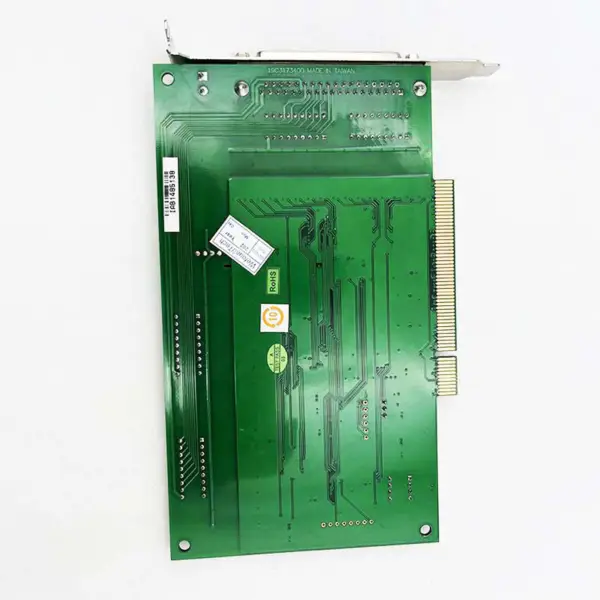 Pci-1734 Rev.a1 Pro 32kanálovou izolační kartu digitálních výstupů Advantech Izolace Pci-1734
