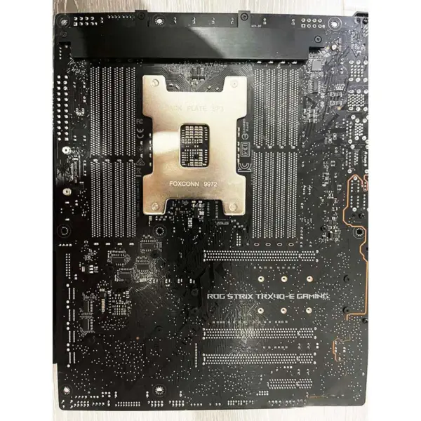 Herní základní deska Asus Rog Strix Trx40-e