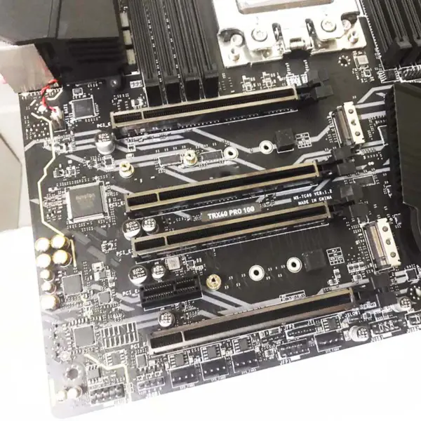 Pro Msi Trx40 Pro 10g Základní deska Socket Strx4 Ddr4 256gb Pci-e4.0 Sata3 M.2*2 Usb3.2 Atx