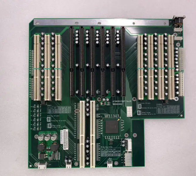 Základní deska průmyslové základní desky AXIOMTEK ATX903D1/13GP7 REV B1
