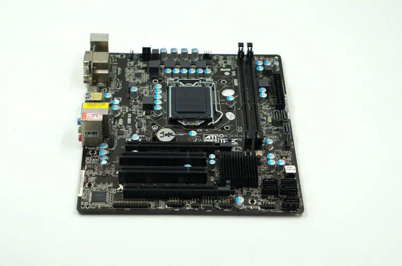Základní deska Asrock B75M B75 LGA 1155 Micro-ATX