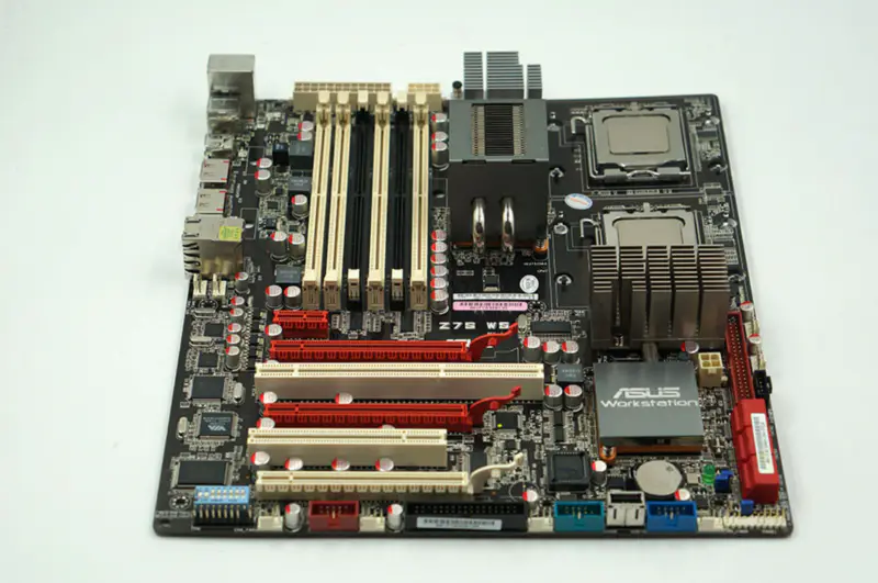 Základní deska Asus Z7S WS Workstation LGA 771 Dual Channel 5400X+6321ESB(ESB2E)