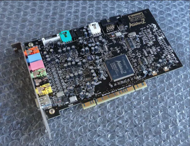 Creative Sound Blaster Audigy 2 SB0350 7.1kanálová zvuková karta PCI s barevnými porty