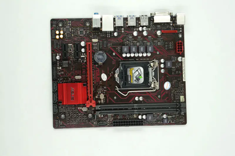 Základní deska Asus EX-B150M-V3 B150 LGA1151 DDR4 Micro-ATX