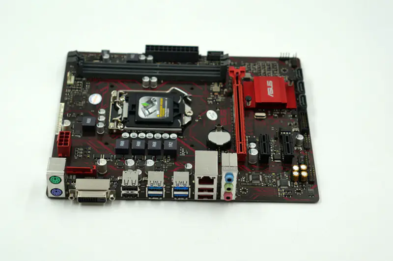 Základní deska Asus EX-B150M-V3 B150 LGA1151 DDR4 Micro-ATX