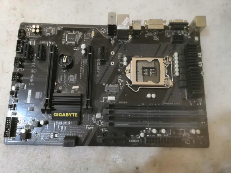 GIGABYTE GA-B250-D3A B250-D3A Základní deska pro stolní počítače B250M B250 Socket LGA1151 DDR4 5GPUS