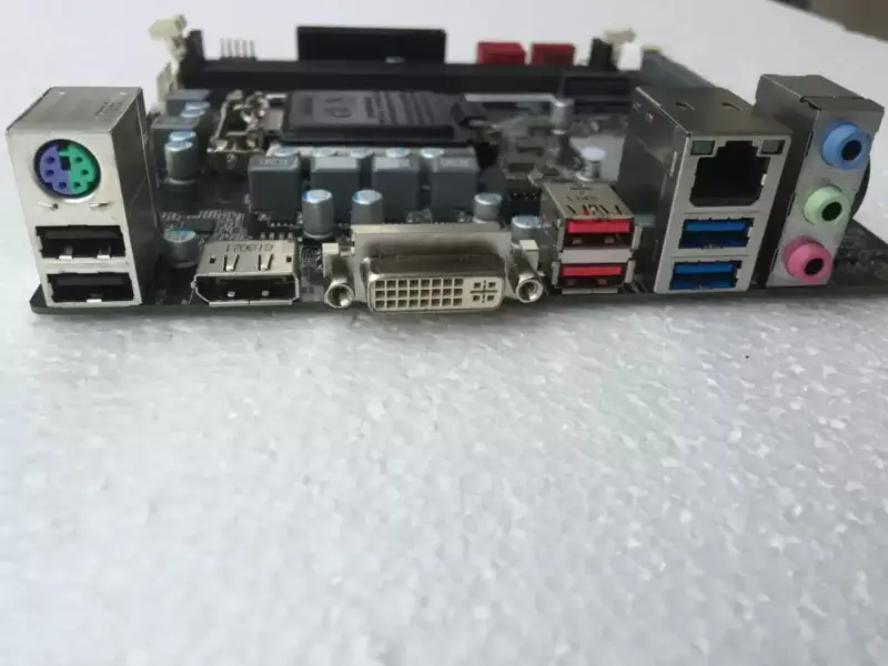 ECS B360H4-MI Základní deska B360 Chipset Mini-ITX