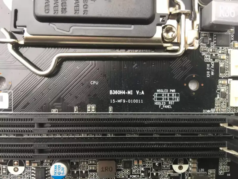 ECS B360H4-MI Základní deska B360 Chipset Mini-ITX