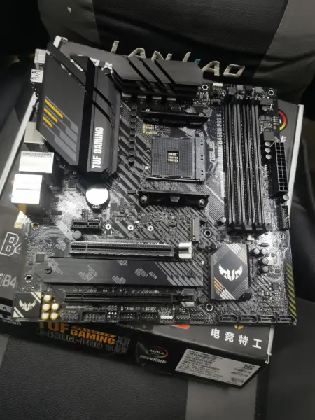Základní deska ASUS TUF GAMING B450M-PRO S