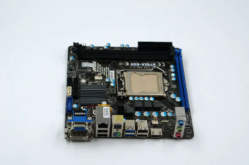 Základní deska MSI B75IA-E33 B75 LGA1155 Mini-ITX