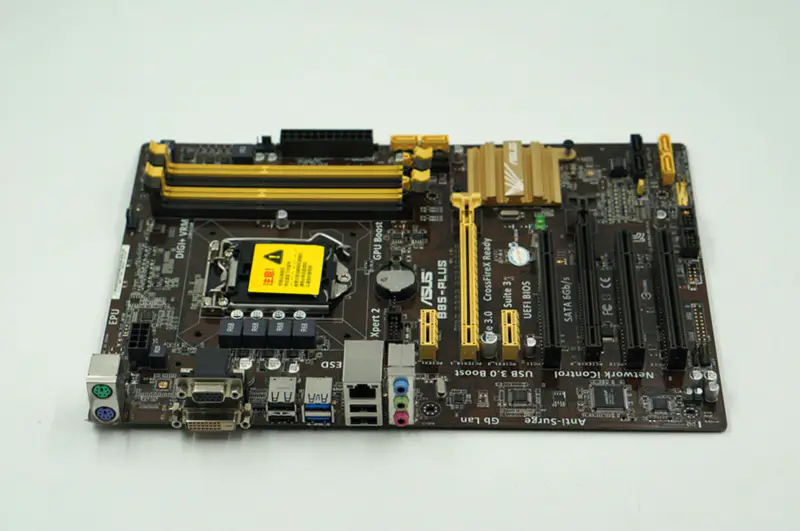Základní deska Asus B85-PLUS B85 LGA 1150 ATX