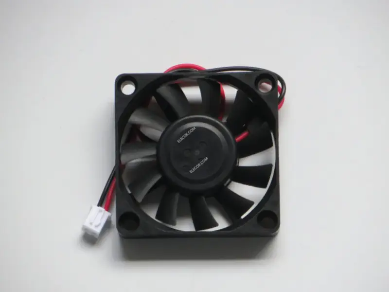 Nidec C34735-55 Serverový čtvercový ventilátor 2-Wire