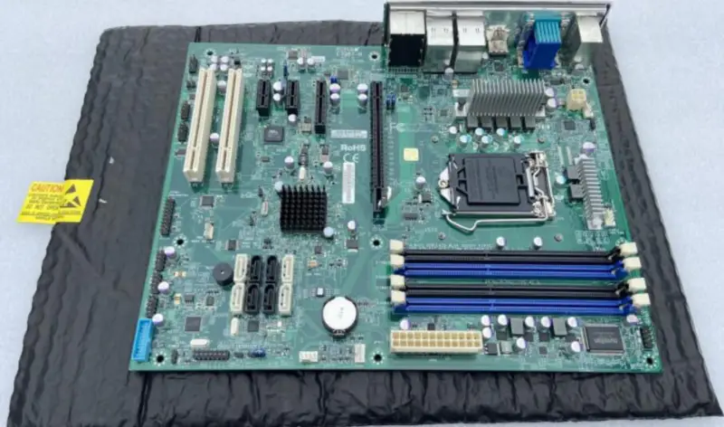 Průmyslová základní deska Supermicro C7Q67-H REV:1.00