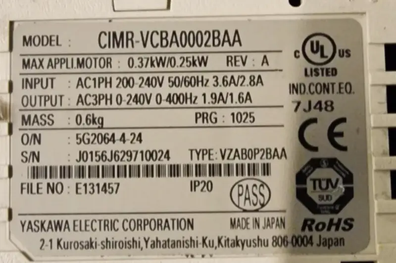 Měnič Yaskawa CIMR-VCBA0002BAA