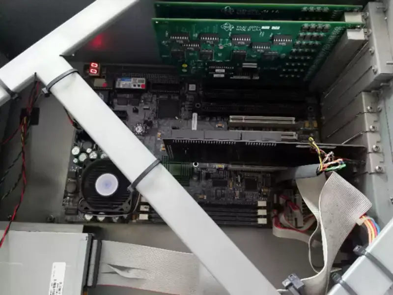 PELCO PELCO SYSTEM 9700 CM9700-CC1 Centrální procesorová jednotka průmyslová základní deska