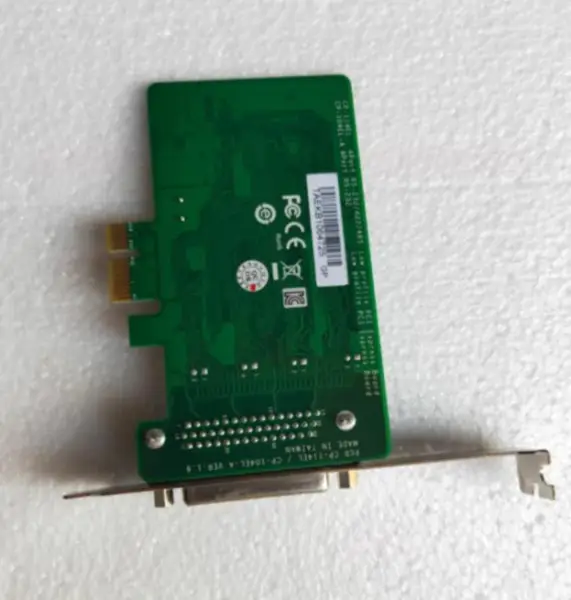 MOXA CP-104EL-A 4 sériové porty RS-232 2U s rámečkem PCI-E karta s více sériovými porty CP-104EL