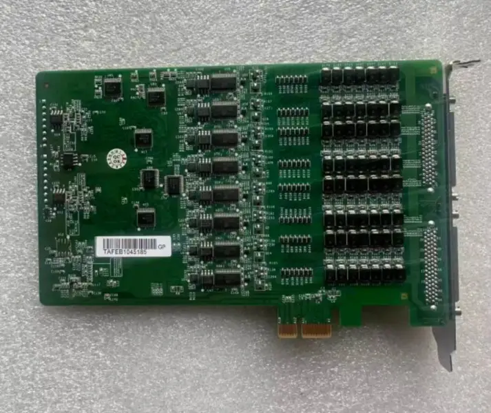 Sériová karta MOXA CP-116E-A