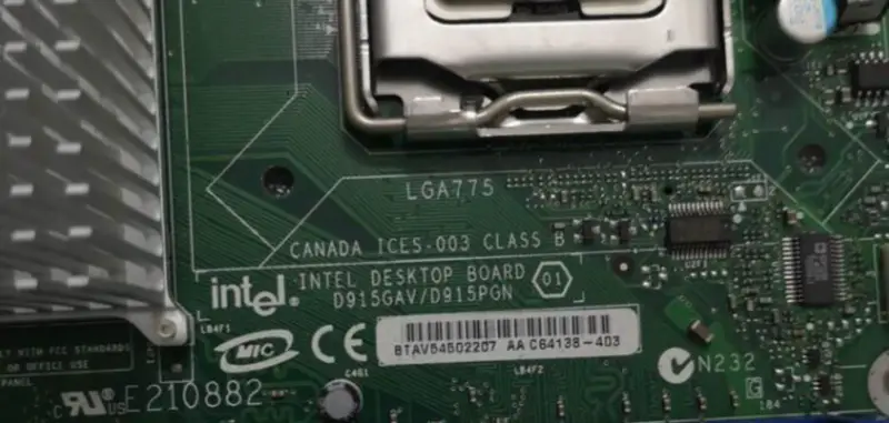 Základní deska Intel D915GAV/D915PGN Industrial Control LGA 775 DDR1 se 4 PCI