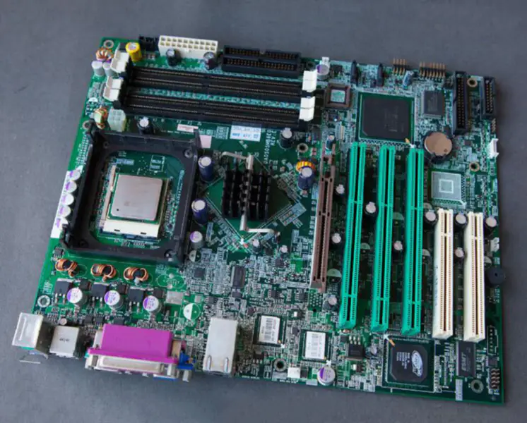 Quanta DA0S05MB6E0 Rev.E průmyslová základní deska 875P+6300ESB PCI-X*3