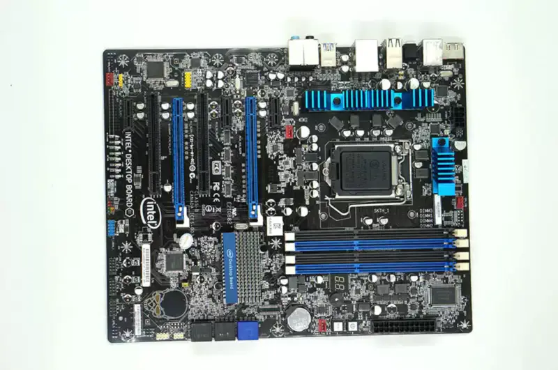 Průmyslová základní deska Intel DP67BG LGA 1155 DDR3