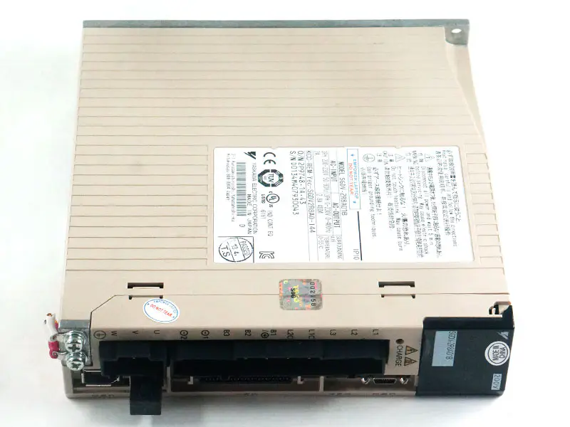 YASKAWA SGDV-2R8A01B