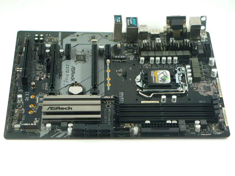 Základní deska Asrock Z370 Pro4