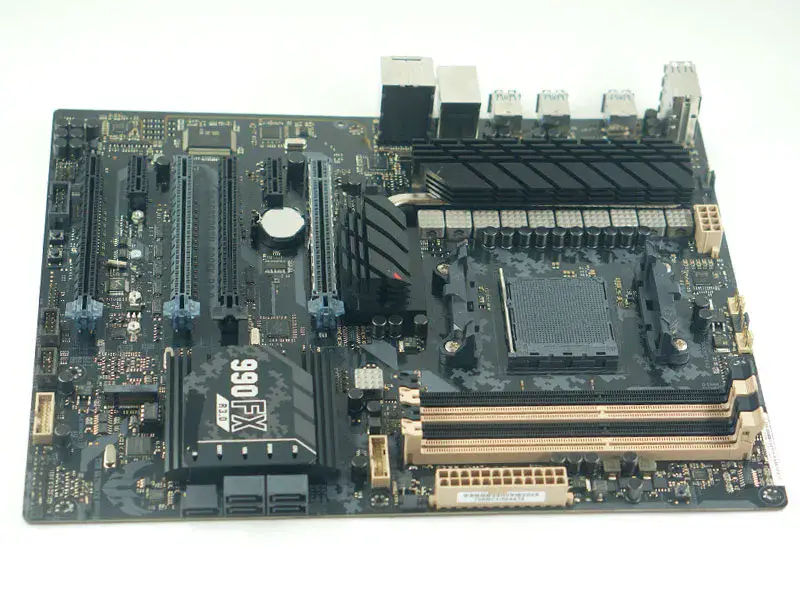 Základní deska Asus TUF SABERTOOTH 990FX R3.0