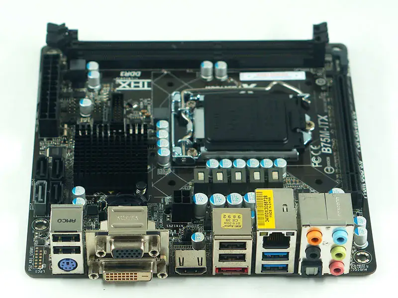 Základní deska Asrock B75M-ITX LGA1155 i3 i5 i7 DDR3 16G