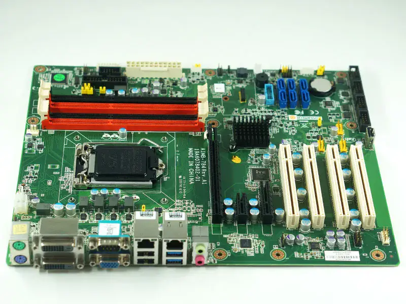Základní deska Advantech AIMB-784G2-00A1E